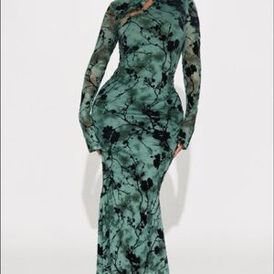 Fashion Nova Green and Black Floral Long Sleeve Dress